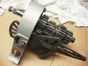 500 gear box assmbly.JPG (79283 bytes)